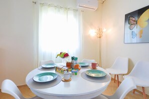 別墅, 吸煙房 | 2 間睡房