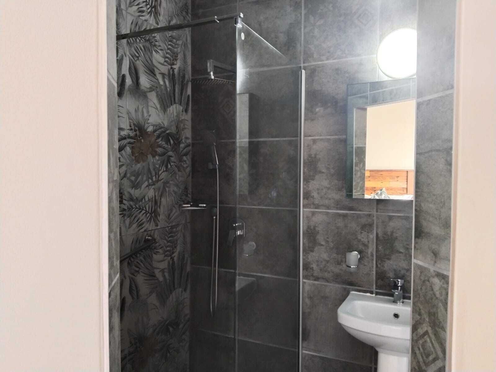 Family Apartment | Bathroom
