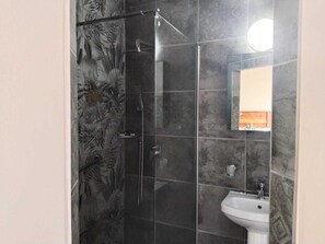 Family Apartment | Bathroom - 5 Telena (eMdloti)