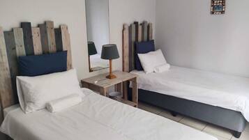 Family Apartment | 3 bedrooms, free WiFi, bed sheets