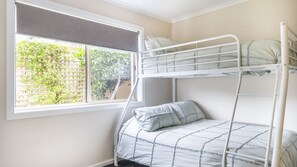 3 bedrooms, iron/ironing board, free WiFi, bed sheets