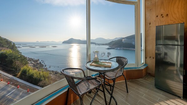 1 bedroom, free WiFi - Geoje Sunbeachoceanview Dog Pension (Geoje)