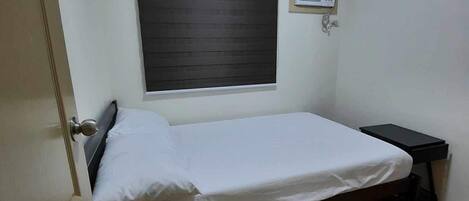 2 dormitorios, tabla de planchar con plancha, wifi y ropa de cama