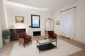 Premium bedding, down duvets, minibar, in-room safe - Pietra Campana (Orvieto)