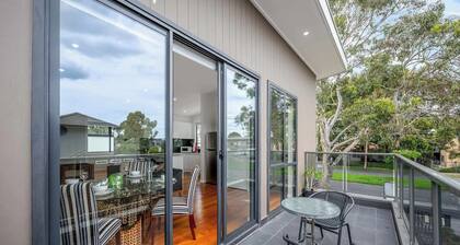 Churchill Lux, Elegant Town House