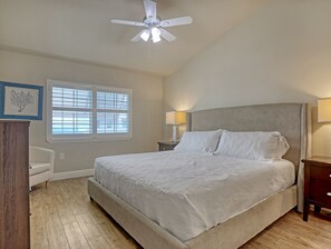 3 dormitorios, tabla de planchar con plancha, wifi gratis y ropa de cama