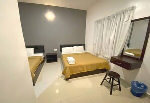 ห้องซูพีเรียสวีท | โต๊ะทำงาน, พื้นที่ทำงานแบบใช้แล็ปท็อป, Wi-Fi ฟรี, ผ้าปูที่นอน