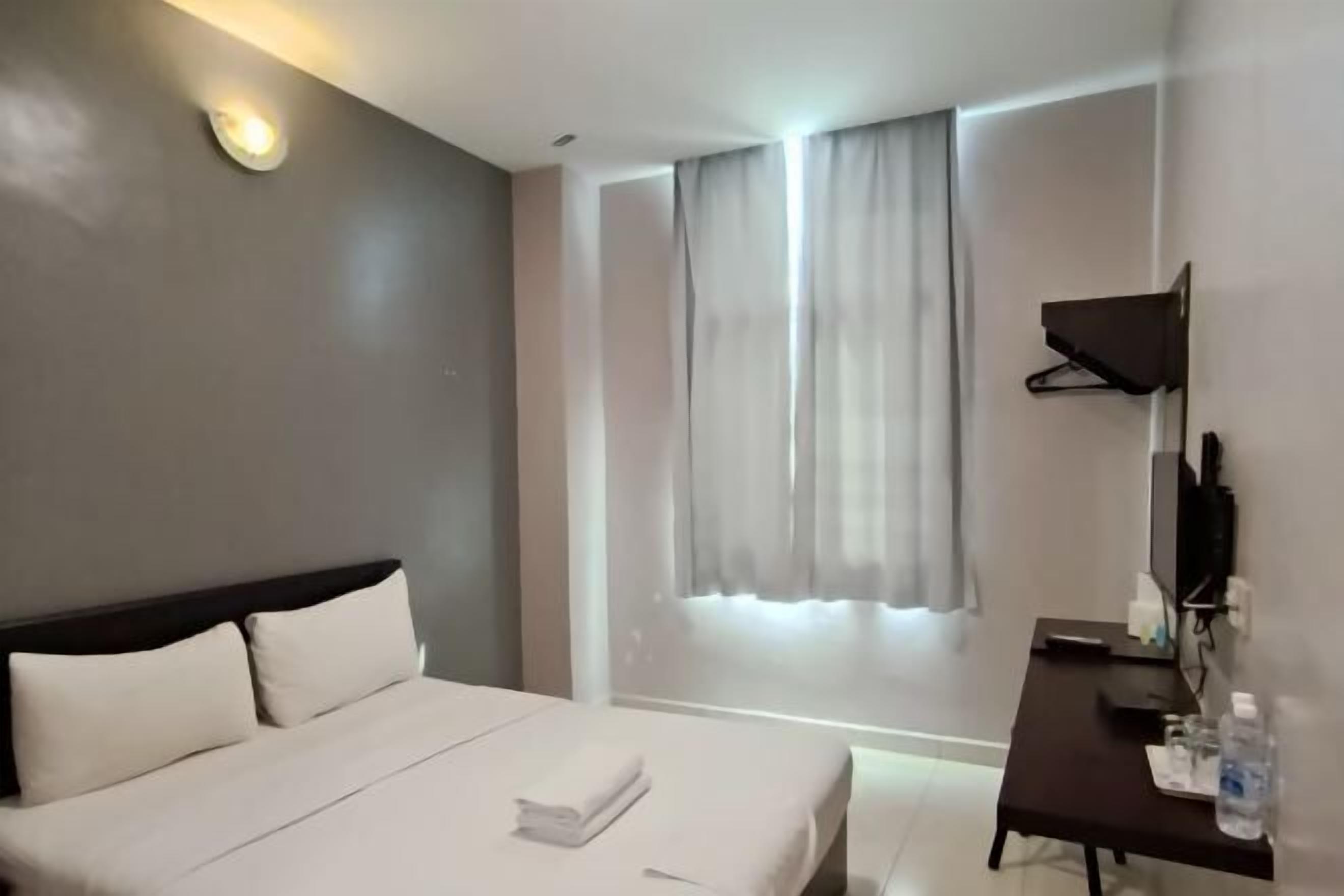 โต๊ะทำงาน, พื้นที่ทำงานแบบใช้แล็ปท็อป, Wi-Fi ฟรี, ผ้าปูที่นอน