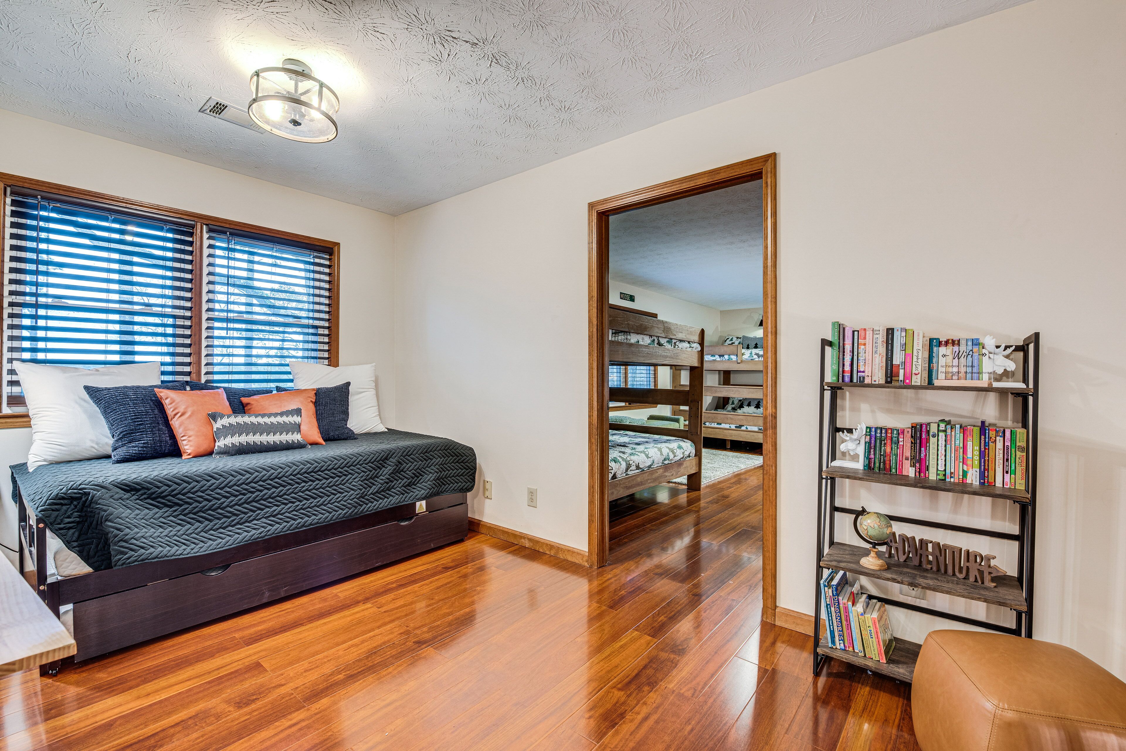 4 chambres, accès à Internet, literie fournie
