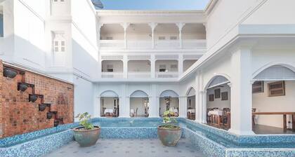 Lanna Inthan Hotel & Resort