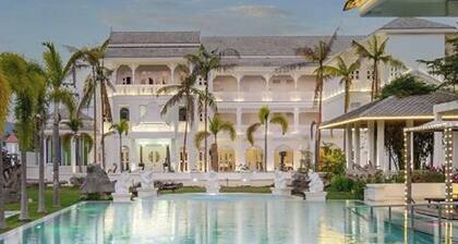 Lanna Inthan Hotel & Resort