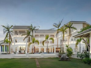 Front of property - Lanna Inthan Hotel & Resort (Doi Saket)