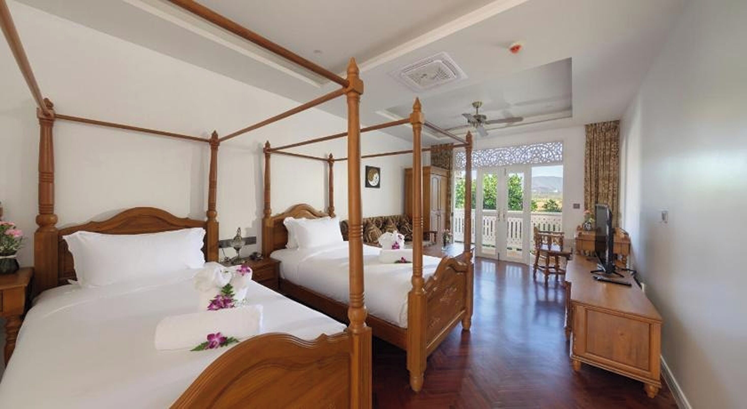 Superior Twin Room | Desk, free WiFi, bed sheets