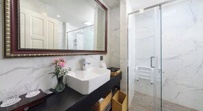 Superior-Zweibettzimmer | Badezimmer