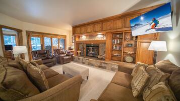 Premium Condo, 2 Bedrooms, Hot Tub, Resort View (Chateaux DuMont 2703) | Living area | Smart TV, fireplace