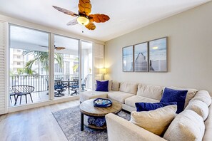 TV - Beautiful, luxury condo in Regatta at Vanderbilt Beach with hot tub, gym & lanai (Naples)