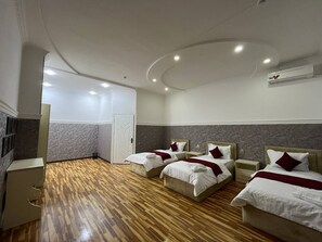 Superior Triple Room | Premium bedding, individually decorated, individually furnished, desk - Hotel Home Alone (Tashkent)