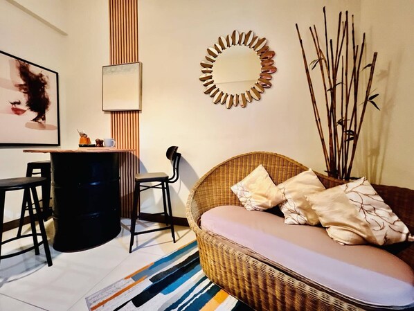 Living area - Tomas Morato Quezon City - Residences (Quezon City)