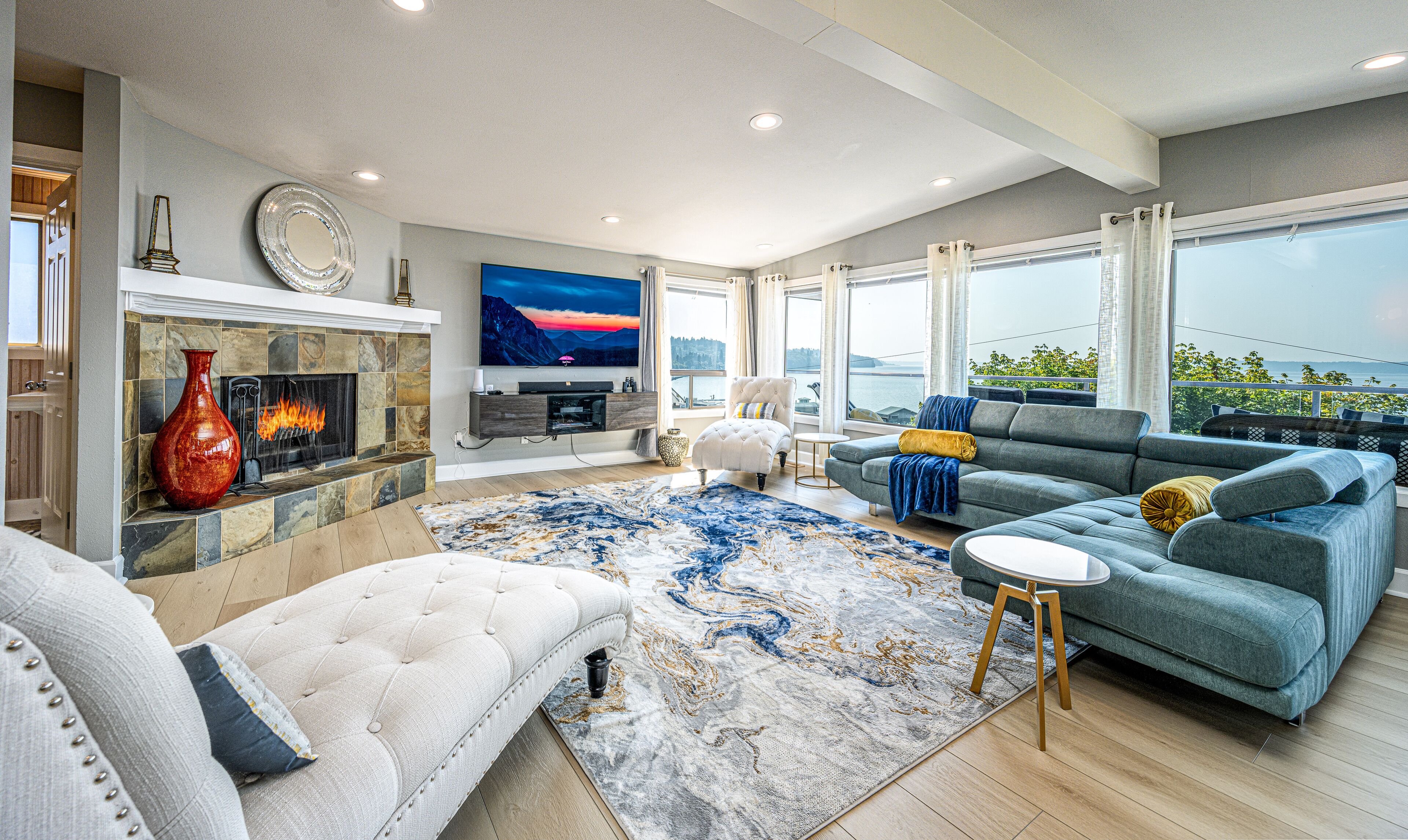 Smart TV, fireplace, printers