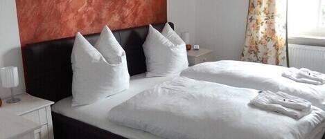 1 soveværelse, sengetøj