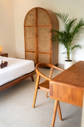 4 bedrooms, WiFi, bed sheets - Villa Pasha 4BR private with pool near Canggu (Bali)