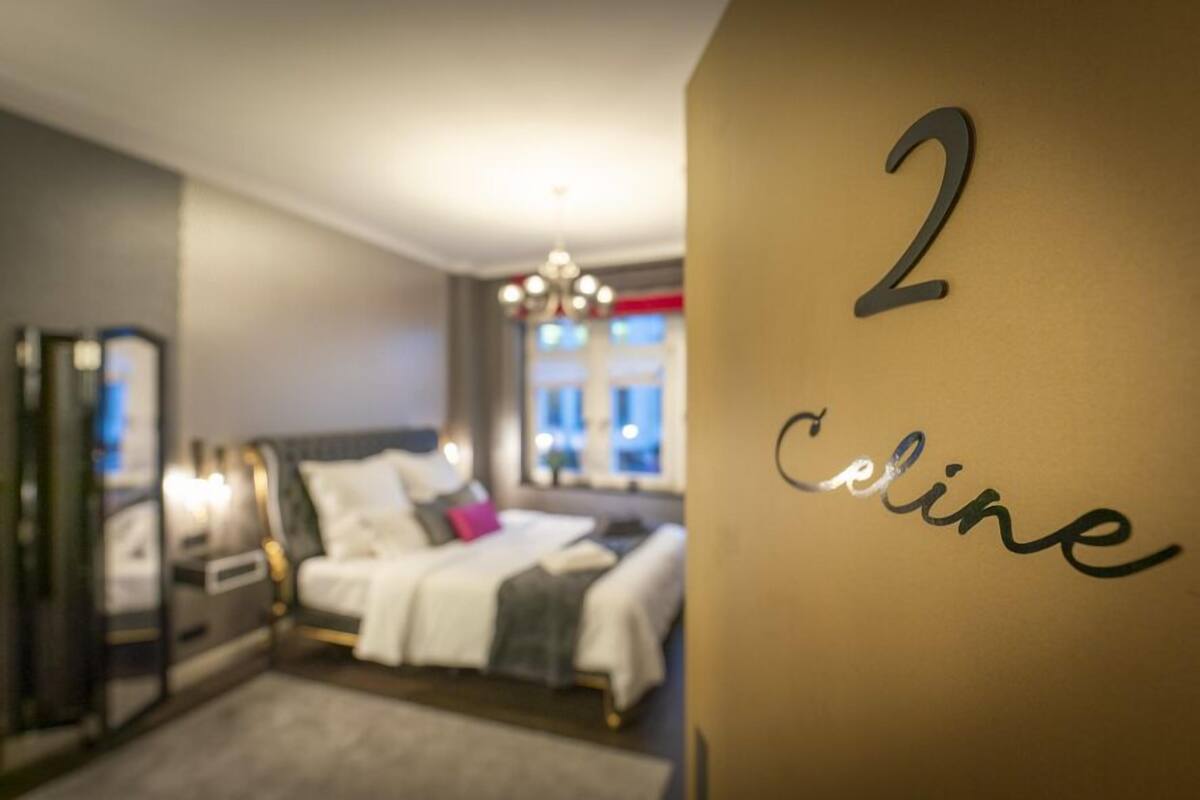 Habitación Confort (Nr. 2 - Celine) | Sábanas de algodón egipcio y ropa de cama de alta calidad
