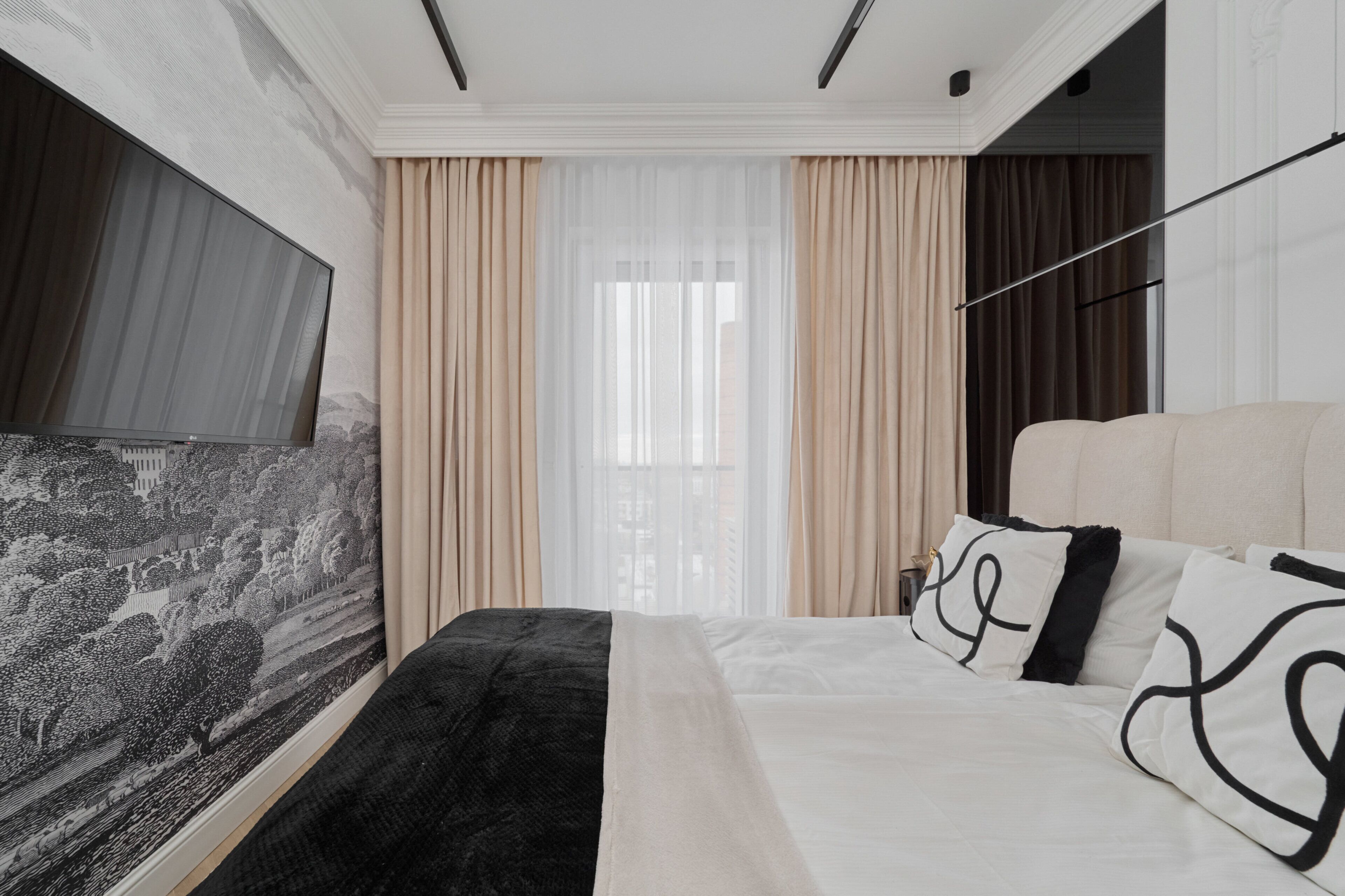 Apartment, 1 Bedroom, Balcony | 1 bedroom, bed sheets