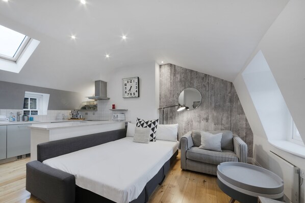 Apartment | Extra beds - King's Cross Penthouse by MoreThanStays (London)