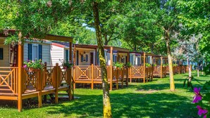 Exterior - Baia Holiday Gasparina (Castelnuovo del Garda)
