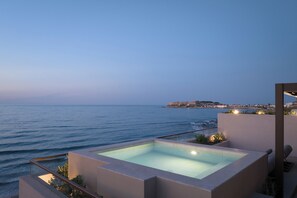 Property grounds - Aktaia BeachFront Retreat, with Plunge Pool (Rethymno)