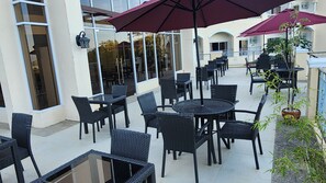 Outdoor dining - Hotel Palacio
10Minutes away from the airport, 26 Rooms ready &waiting for you.. (Puerto Princesa City Palawan)