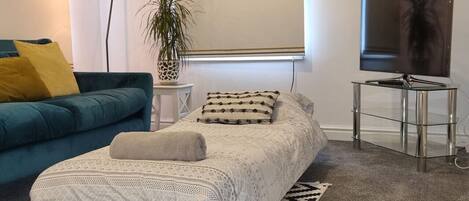 1 多间卧室、办公桌、熨斗/熨衣板、WiFi