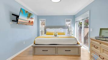 3 habitaciones, tabla de planchar con plancha, wifi y ropa de cama