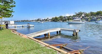 Balmoral Waterfront Escape at Lake Macquarie