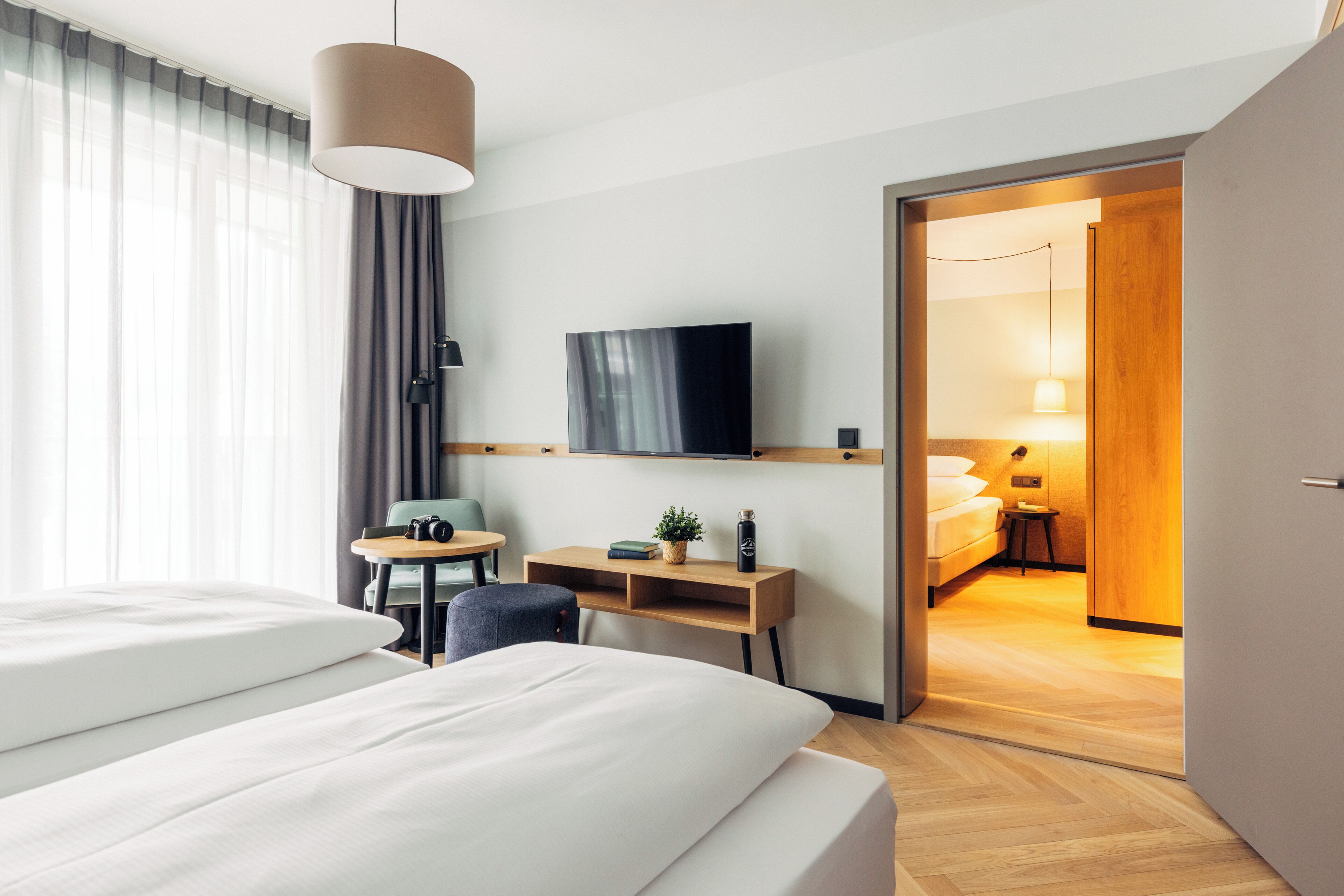 Down comforters, in-room safe, blackout drapes, soundproofing