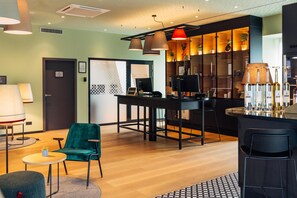 Lobby - harry's home Lienz hotel & apartments (Lienz)