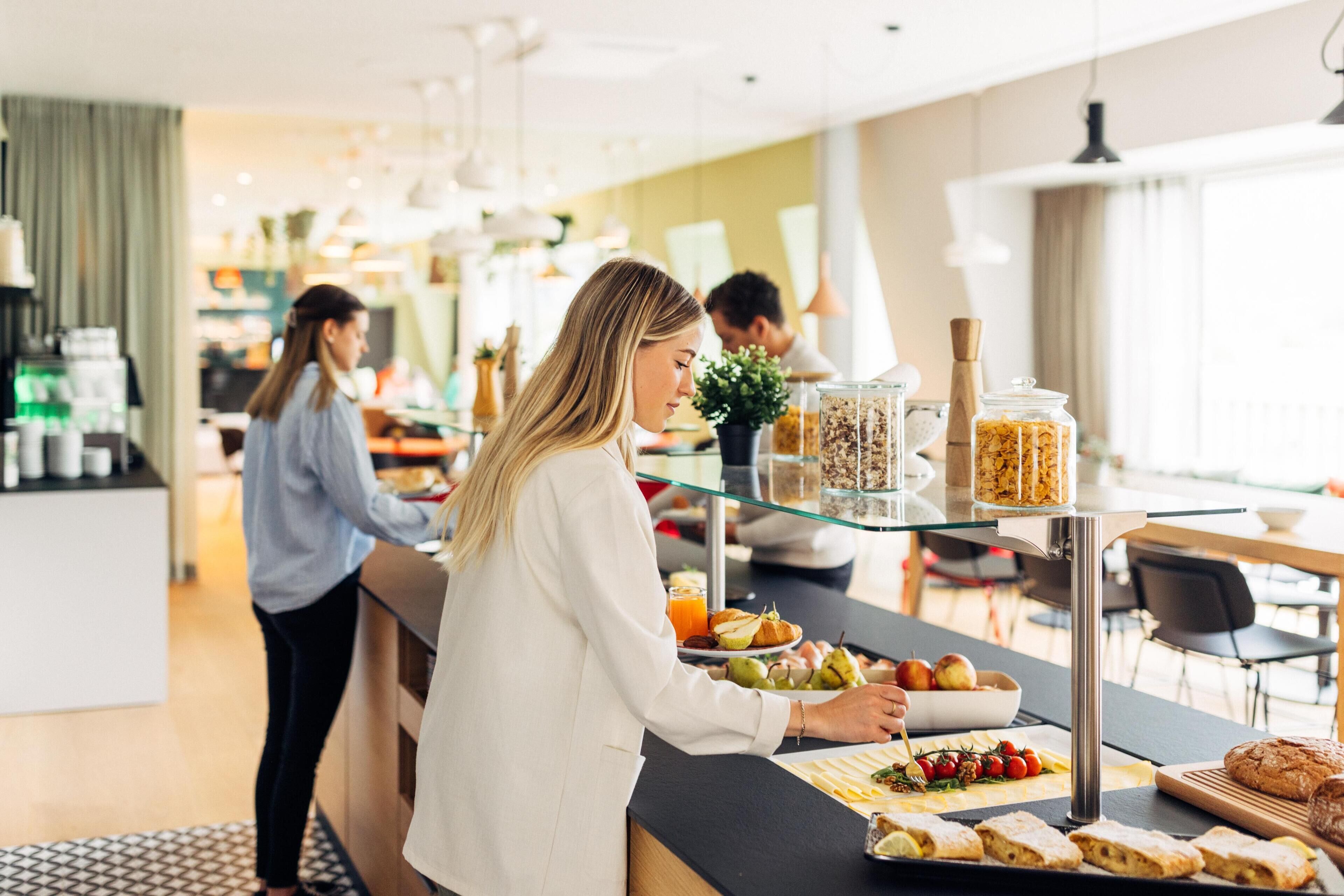 Daily buffet breakfast (EUR 16 per person)