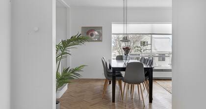 Bright & Spacious apartment