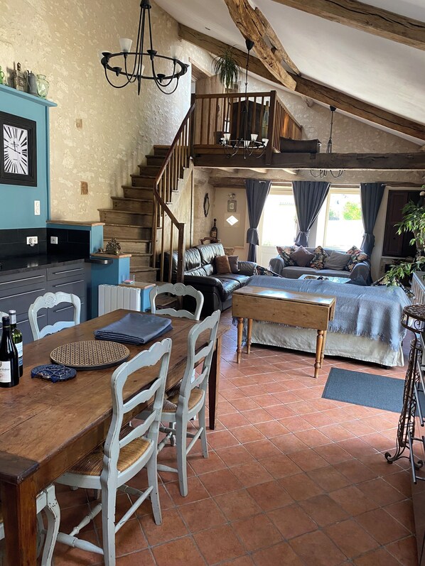 Interior - Stylish home with private pool near Aubeterre- sur -Dronne (Bonnes)