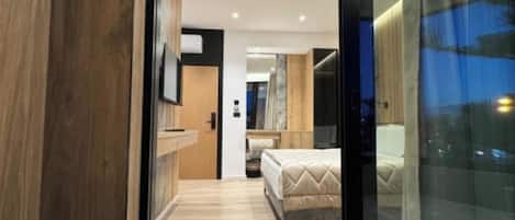 Deluxe Double Room | Free WiFi