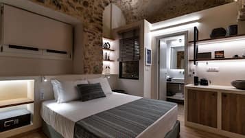 Habitación doble romántica | Ropa de cama de alta calidad y minibar