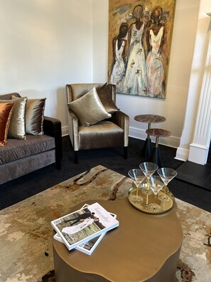 Living area - Iconic , Beautiful Home ~Romantic  Get Aways Merewether House , Merewether 2291 (Merewether)
