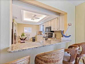 Frigorifero, microonde, forno, lavastoviglie