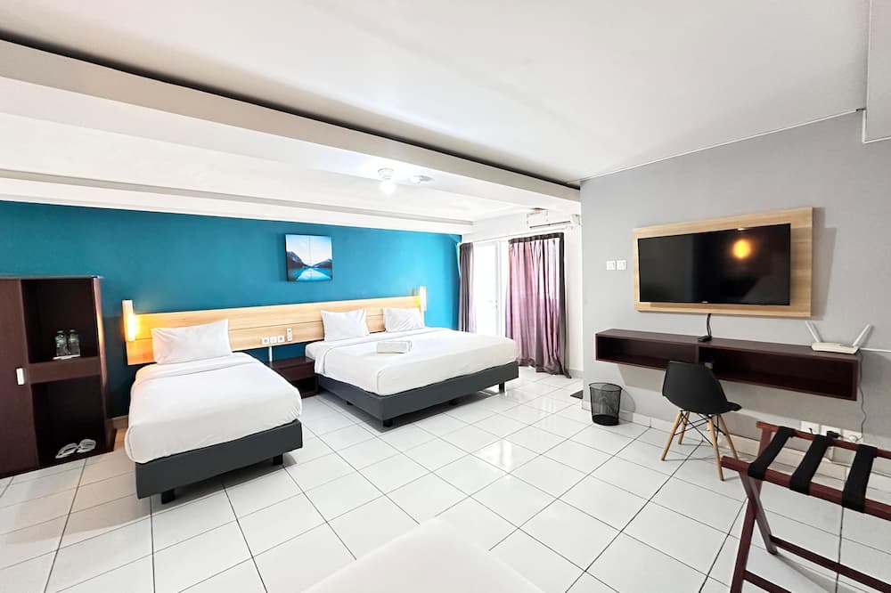 IZI COZI HOTEL KEMAYORAN