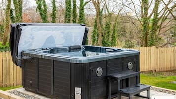 Outdoor spabad
