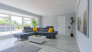 Televisor i llar de foc