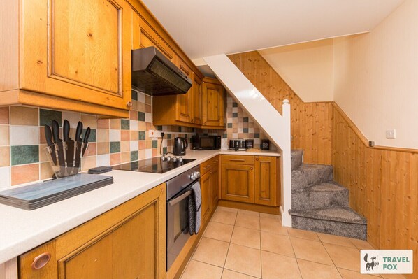 Fridge, microwave, oven, toaster