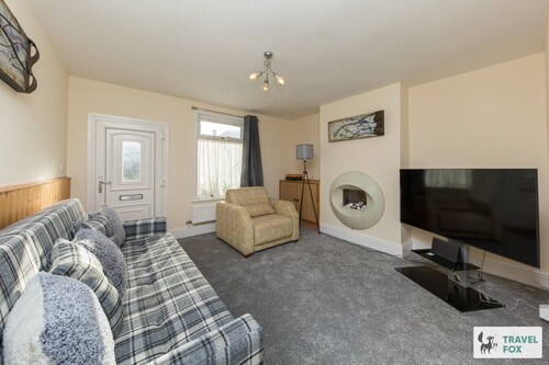 Rocester Rest - Near to JCB+Alton Towers, Netflix