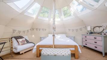 Cabin | 1 bedroom, bed sheets