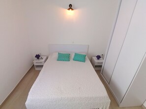 Leilighet, 2 soverom, balkong, hageutsikt | 2 soverom